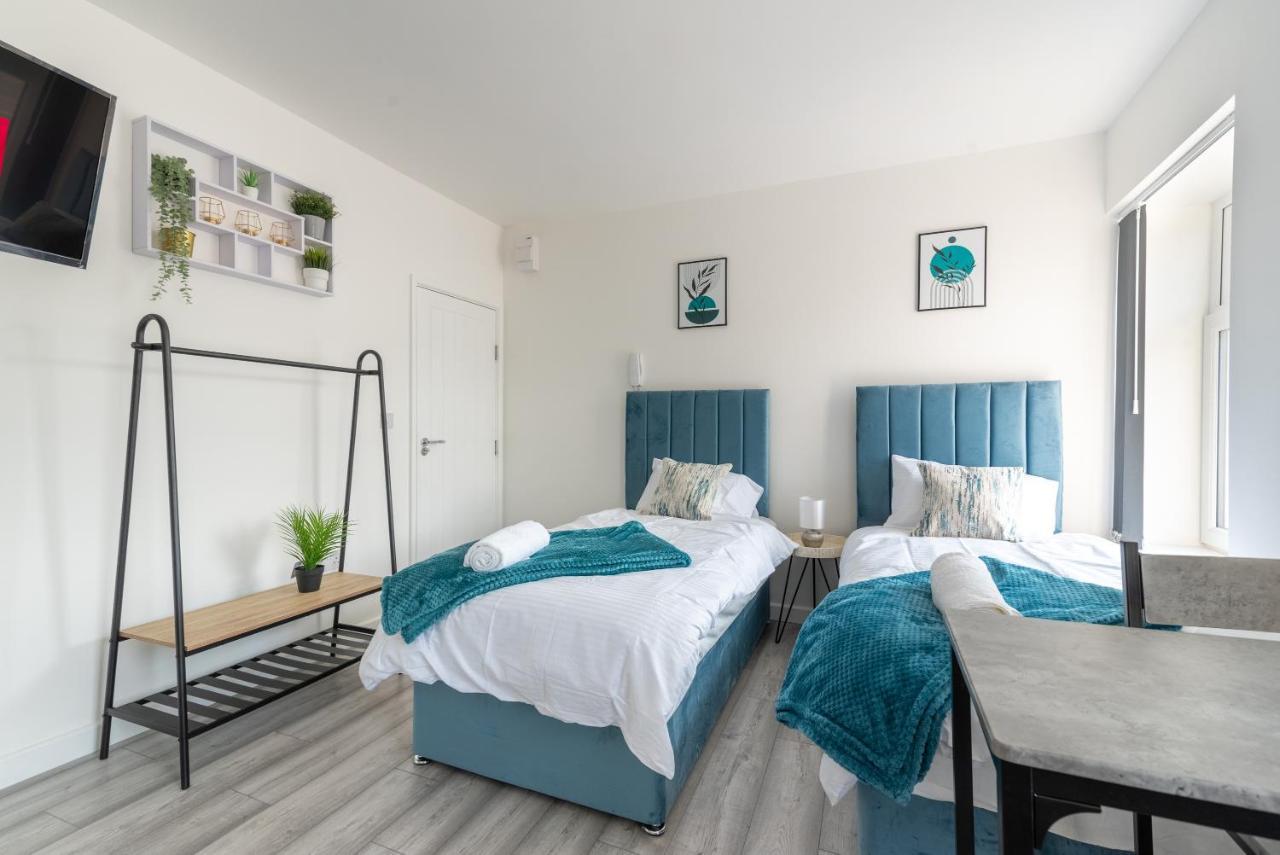 Exquisite Cardiff Apartments- With Garden Lounge & Games Room Eksteriør billede