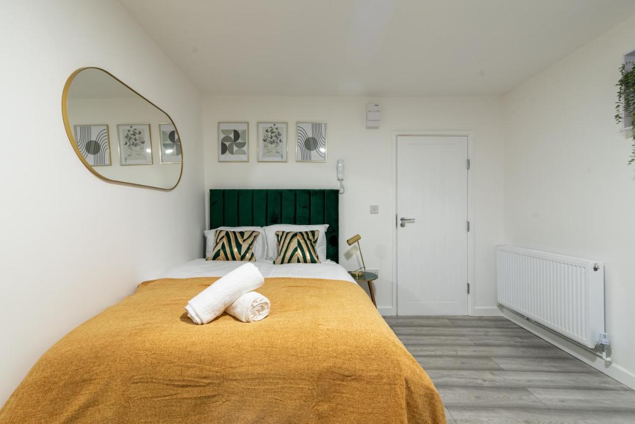 Exquisite Cardiff Apartments- With Garden Lounge & Games Room Eksteriør billede