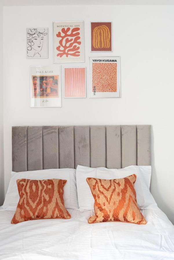 Exquisite Cardiff Apartments- With Garden Lounge & Games Room Eksteriør billede